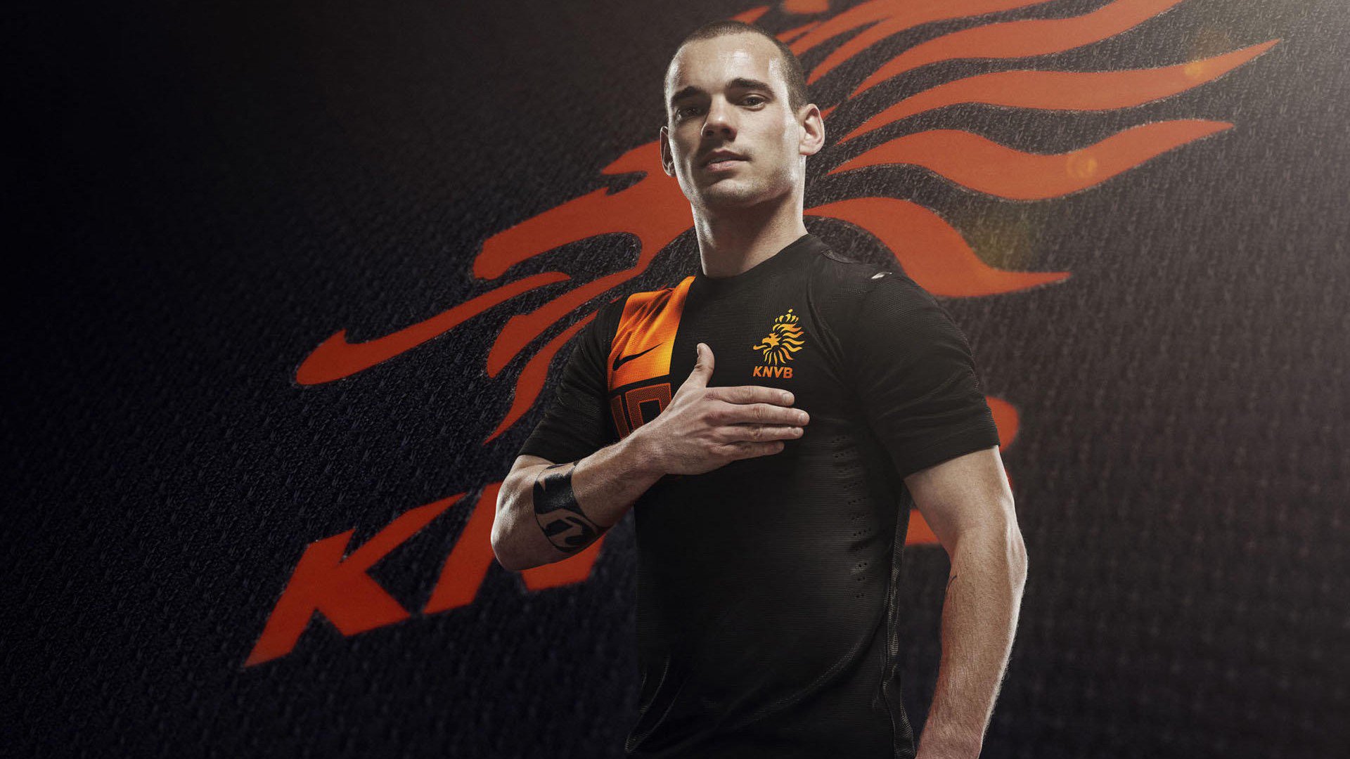 乌帕梅卡诺被评为法甲最佳后卫，乌帕梅卡诺技术特点