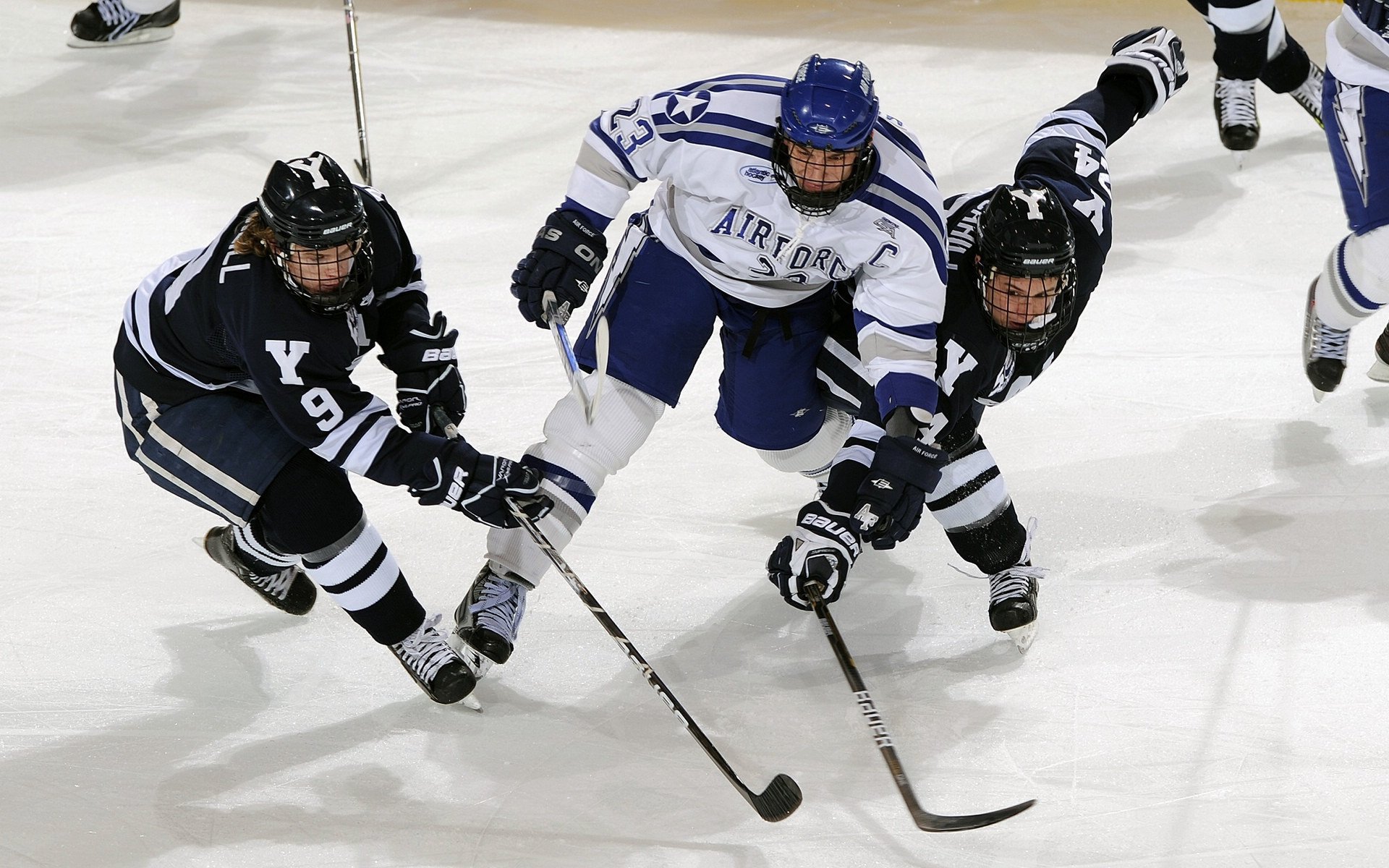 蔚山现代新星打入职业生涯首球，蔚山现代主力
